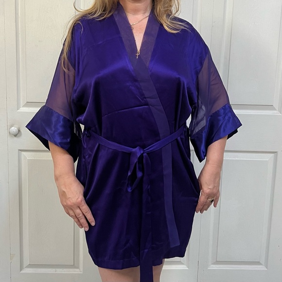 Vintage Gold Label Victoria’s Secret Purple Robe One Size - Picture 1 of 5